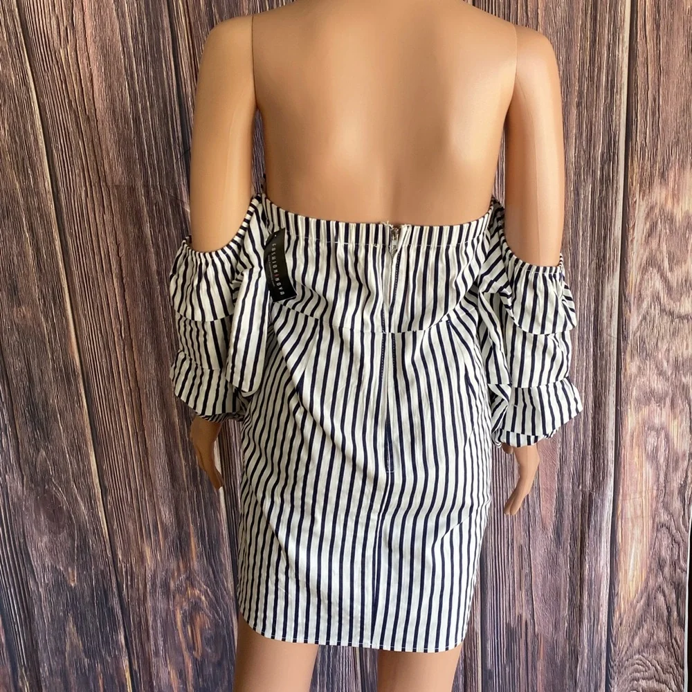 Fashion Nova NWT navy blue & white stripped strapless dress size Large - Picture 3 of 16